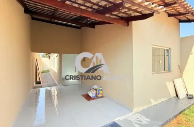 Casa 03 quartos usada a venda setor  jardim cristal aparecida de goiânia, próximo supermercado,loja de conveniência,avenidas