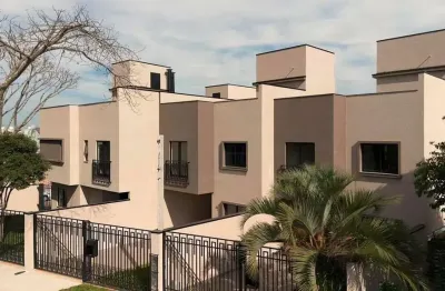 Sobrado a venda,proximo ao shopping palladium e muffato max