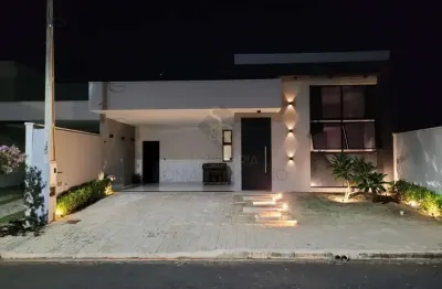 Linda casa moderna no condomínio flamboyants 2 com piscina, área gourmet e segurança 24 horas.