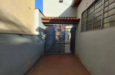 Casa Comercial para Locação e Venda no Bairro Santa Cruz do José Jacques, em Ribeirão Preto