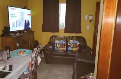 Sobrado 2 Dorms na Guilhermina Esperança | 1 Vaga | Próx. Metrô