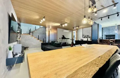 Casa com 4 quartos para alugar na Rua Robert Boyle, 175, Maringá, Londrina