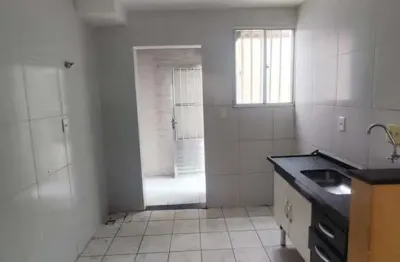 Apartamento com 2 quartos para alugar na Rua João Pekny, Jardim Itamarati, Poá