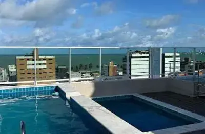 Apartamento de 63m2 com 2 quartos + varanda, móveis projetados e a 300m do mar