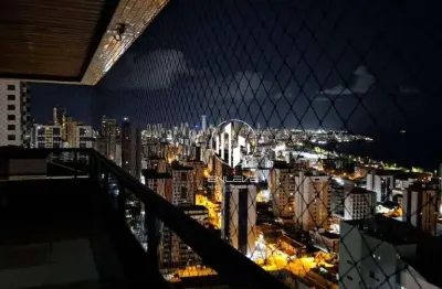 Amplo apartamento com 04 suítes em andar alto em manaíra