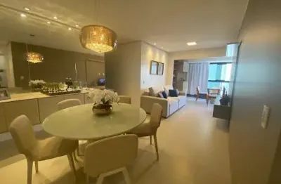 Apartamento de 93m2 com 3 quartos e todo projetado, à 100m do mar