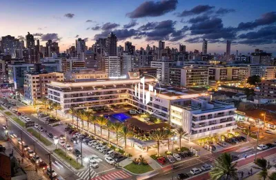 Apartamento com área externa de 02 quartos à beira-mar do cabo branco