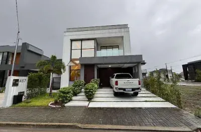 Casa projetada com 03 suítes no Condomínio Fechado Sunville