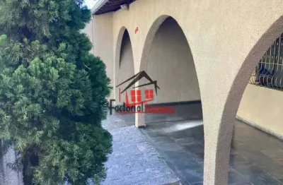 Casa a venda 3 quartos, 3 vagas, bairro alípio de melo, bh.