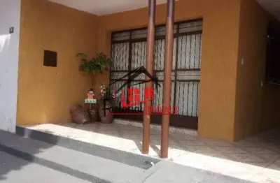 Casa com 3 quartos + edícula e quitinete| 4 vagas | bairro glória