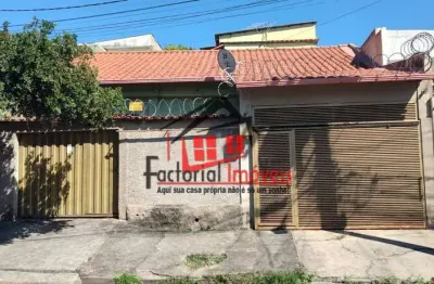 Casa a venda com 2 barracões no bairro inconfidência