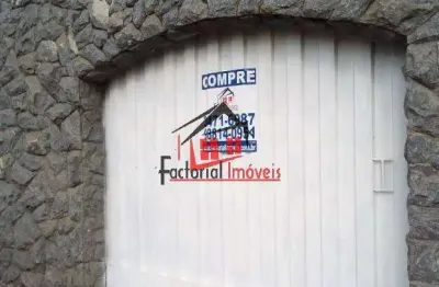 Duas casas à venda bem aconchegantes  no bairro coqueiros - b h/mg