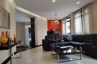 Area privativa de 4 quartos de aproximadamente 300m² no bairro castelo