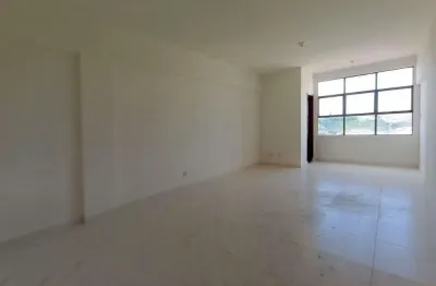 Sala comercial no 10 andar na av. abílio machado b. alípio de melo