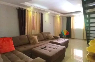 Casa 3 quartos e 4 vagas no bairro parque recreio em contagem!
