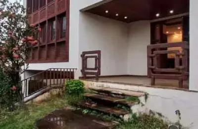 Casa com 8 quartos à venda na Santa Tereza, Belo Horizonte 