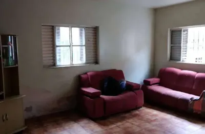 Vende casa 4 quartos, 230m² em lote de 525m² no bairro céu azul b