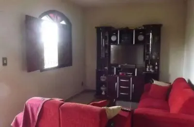 Casa 2 quartos com lote de 588 m² à venda, próxima à av abílio machado.