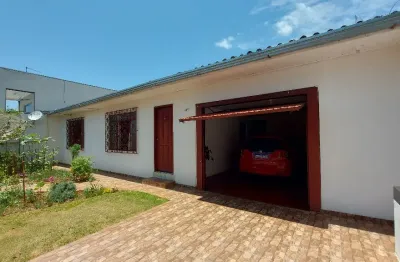 Brasilia - 1 suíte, 2 quartos sala, coz, sala jantar, a/serv, 3 vagas, a/c-136m²