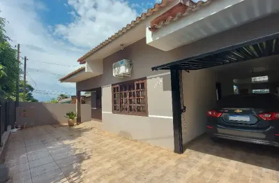 Santa cruz - 2 quartos, sala, cozinha, bwc, espaço gourmet, lavabo, 2 vagas, quintal amplo, deposito, a/c-115m²