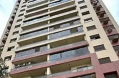 Centro - escelente apartamento de 1 suíte, 2 quartos, sala, cozinha. bwc, sacada, elevador, 1 vaga, a/priv. 112 m²