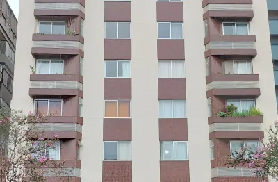 Apartamento no Centro de 3 quartos com área privativa de 79,72m² ao lado do colegio Marista