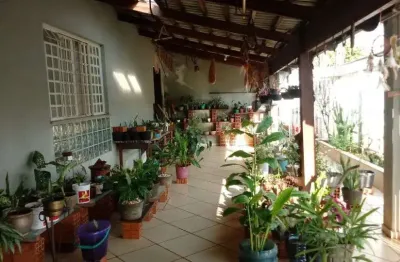 Casa com 4 quartos à venda no jardim bandeirantes, londrina  por r$ 580.000