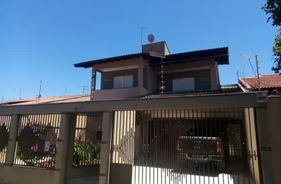 Casa com 4 quartos à venda no monte belo, londrina  por r$ 930.000