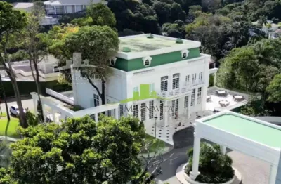Vale do loire, apartamento de luxo à venda com 4 suítes, 328m², vista mar, 4 vagas e maleiro. condomínio completo. finamente decorado! exclusivo.