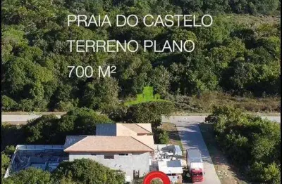 Terreno à venda em praia do forte, condomínio praia do castelo, 700m², plano, próximo à alameda e área de preservação, r$ 2.000.000,00