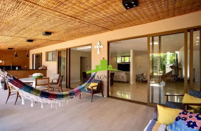 Condomínio jardim califórnia. casa alto padrão à venda em pituaçu, 922m² de terreno, 4 quartos, 3 suítes, piscina, energia solar e reúso de água.