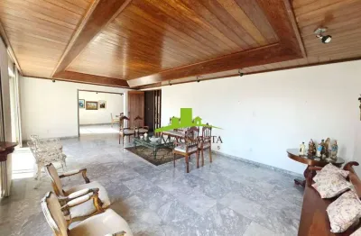Canela. apartamento à venda no ed. palazzo itália, 360m², 4 quartos, 2 suítes, 3 vagas, 1 por andar. oportunidade r$ 895.000,00