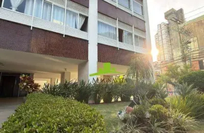 Corredor da Vitória. Apartamento à Venda com 4 Quartos, 215m², Nascente, 1 Suíte, Piso em Mármore, Armários, Dependência Completa, Clássico na Vitória