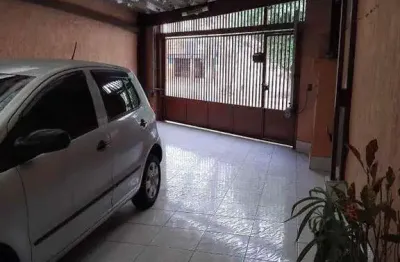 Casa à venda na Rua Doutor Paulo Ribeiro Coelho, Jardim Ester Yolanda, São Paulo
