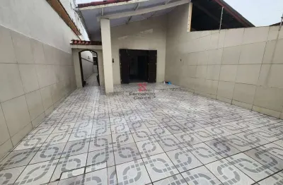 Casa semi mobiliada a 80m da praia com 3 dormitórios e área gourmet - solemar