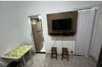 Kitnet prática no canto do forte com lazer no condomínio em praia grande/sp