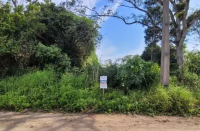 Terreno em itapoá - com possibilidade de construção imediata, 5 quadras do asfalto