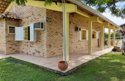 Casa com 3 quartos à venda na Avenida 2551 Beira Mar V - até 2339/2340, 1687, Pontal do Norte, Itapoá