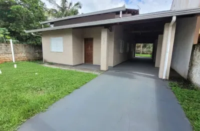 Casa no balneário princesa do mar, com 03 quartos, pertinho do mar!