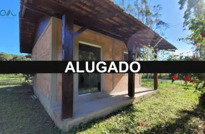Alugo mensal, casa próxima ao porto itapoá (sem mobilia)