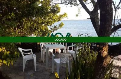 Alugo casa mensal frente para baia da babitonga e para av.beira mar 5 em itapoá