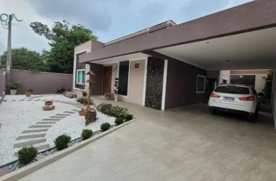 Excelente casa em itapoá, com piscina e perto da praia