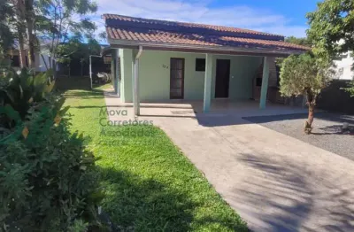 Casa com excelente terreno e localização privilegiada em itapoá/sc