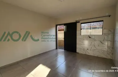 Casa para alugar na Rua 2580 Tupã, 402, Pontal do Norte, Itapoá