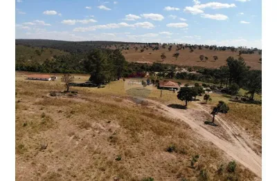 Fazenda à venda no Setor Central, Mineiros 