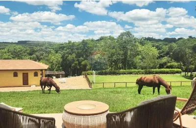 Santuário natural com 121.000m², cachoeiras, haras e trilhas