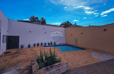 Casa térrea com piscina aquecida  – ribeirânia – 550 m² de terreno