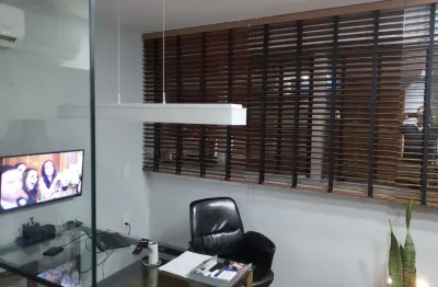 Sala com porteira fechada  a venda no caminho das árvores