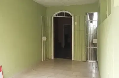Casa à venda no centro de santo antônio de jesus – 4 quartos, terreno 190m² a 500m da praça padre mateus