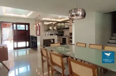 Casa duplex com deck e piscina privativos em condomínio no centro do eusébio, 462m2, 04 suítes, gabinete, móveis projetados, amplas varandas, dependência, 05 vagas